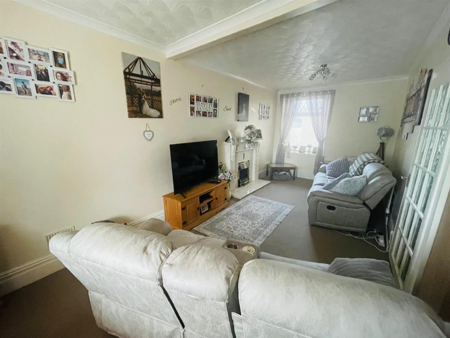 Tyn Y Bonau Road, Pontarddulais, Swansea, SA4 8RZ